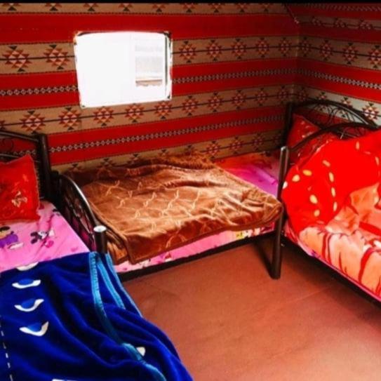 Bedouin Family Camp Hotel Wadi Rum Exterior foto