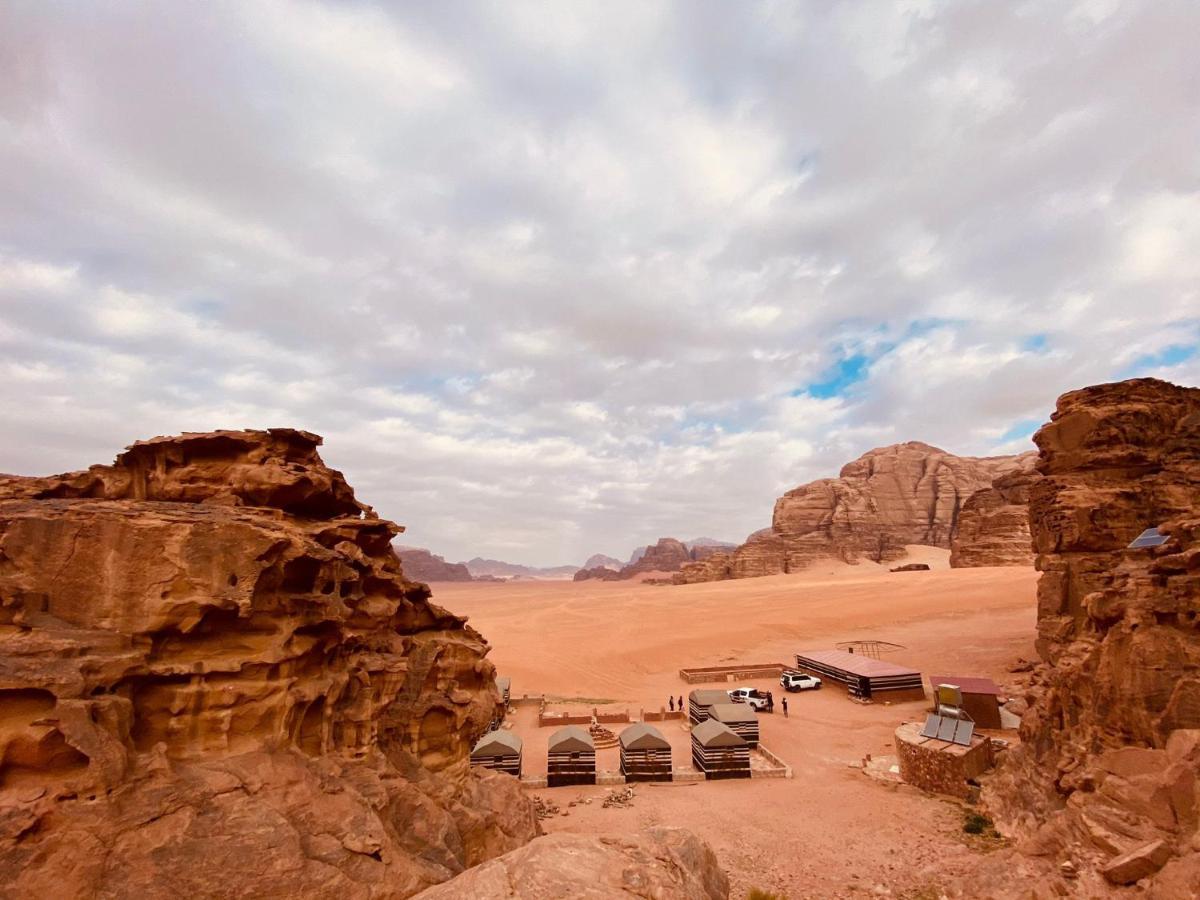 Bedouin Family Camp Hotel Wadi Rum Exterior foto