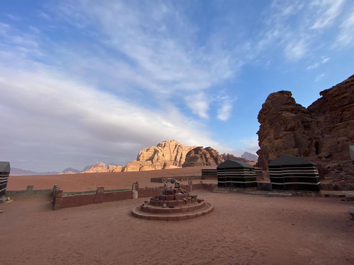Bedouin Family Camp Hotel Wadi Rum Exterior foto