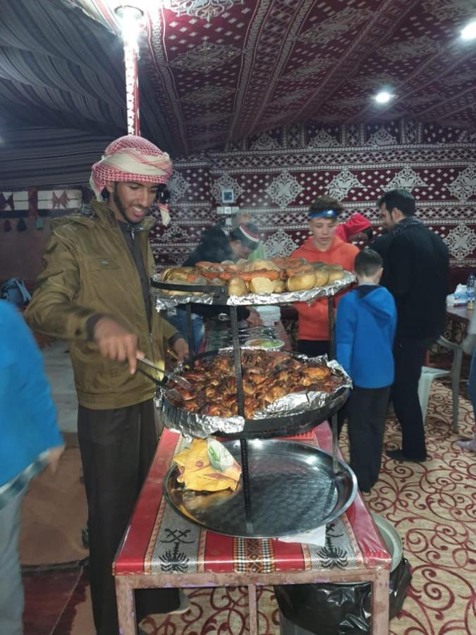 Bedouin Family Camp Hotel Wadi Rum Exterior foto