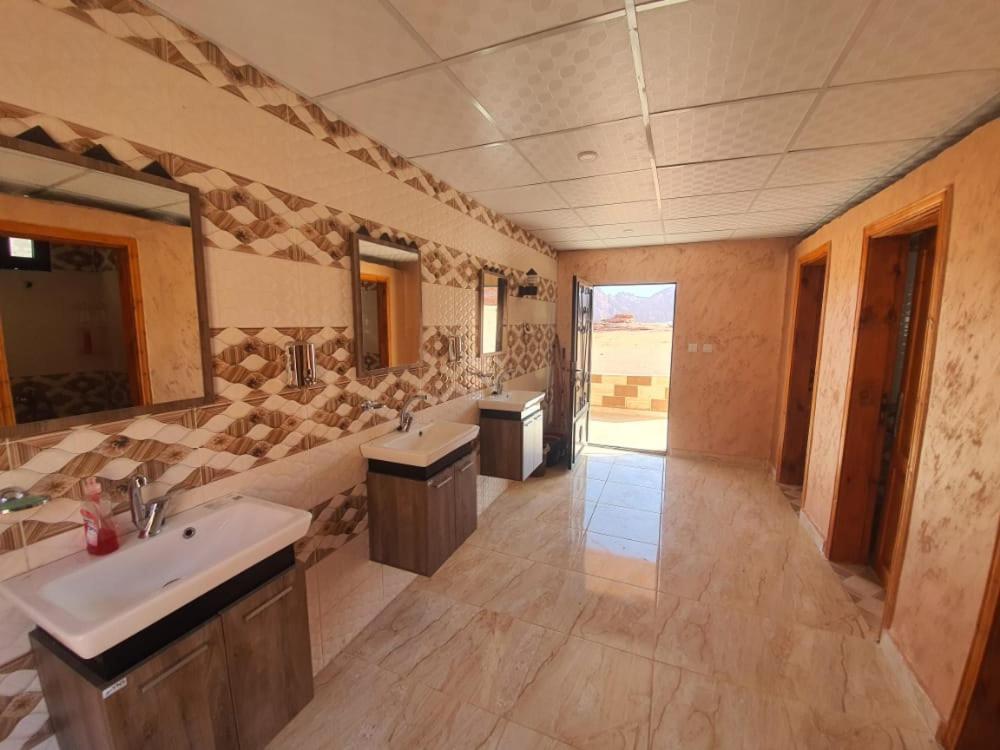 Bedouin Family Camp Hotel Wadi Rum Exterior foto