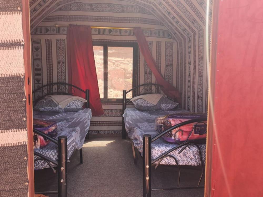 Bedouin Family Camp Hotel Wadi Rum Exterior foto