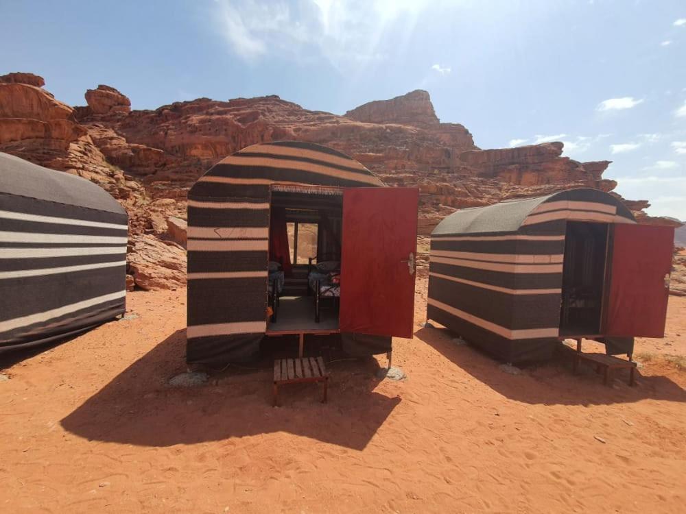 Bedouin Family Camp Hotel Wadi Rum Exterior foto
