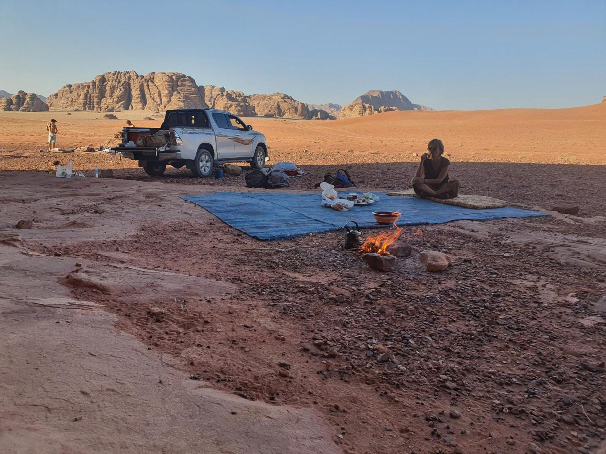 Bedouin Family Camp Hotel Wadi Rum Exterior foto