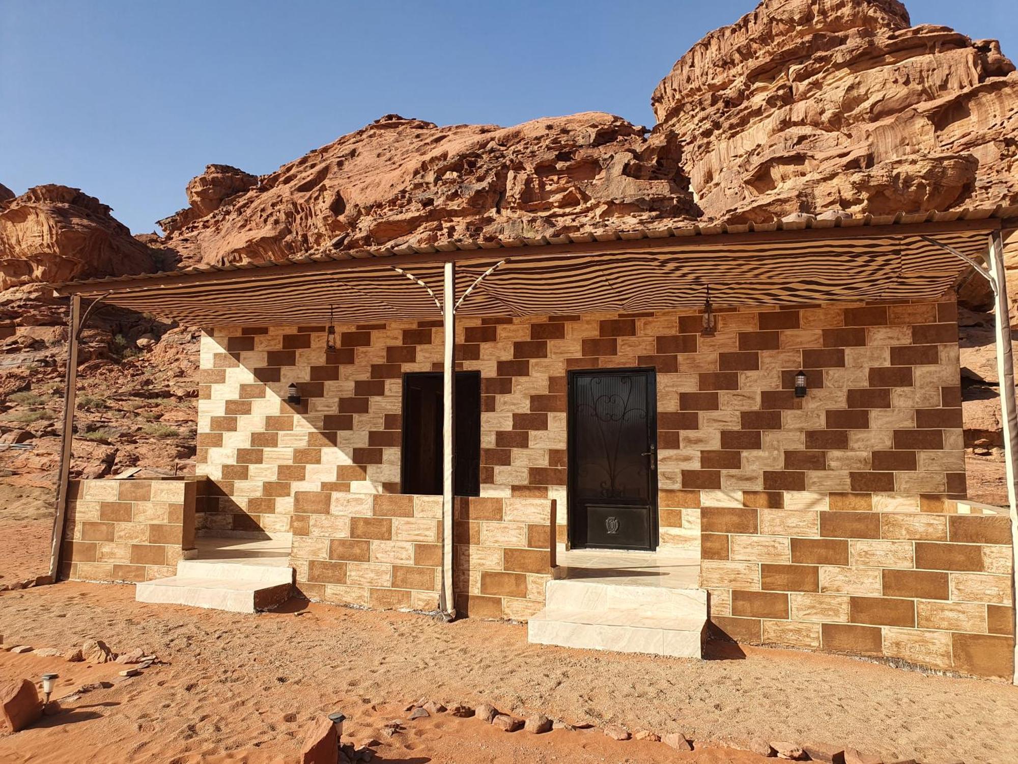 Bedouin Family Camp Hotel Wadi Rum Exterior foto